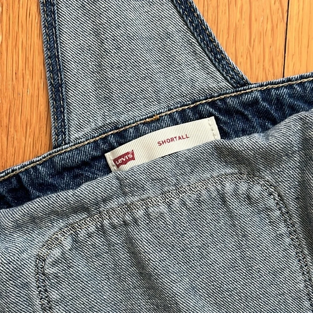 Levis levi’s size